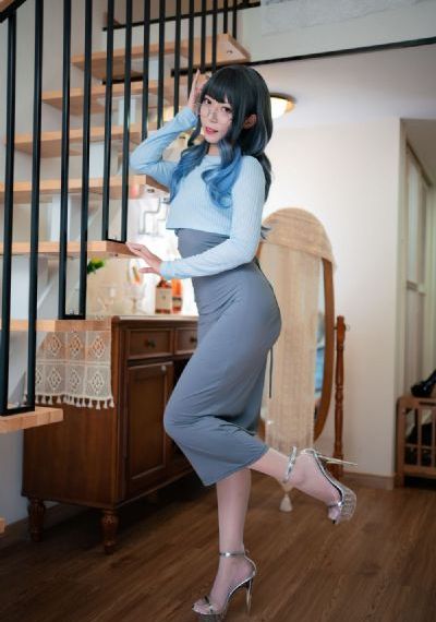 女员工的兹职位