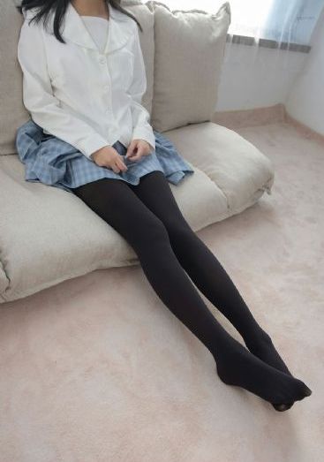 女大学生的沙龙室免费观看