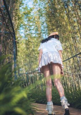 一个人看视频